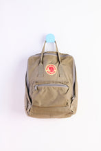 画像をギャラリービューアに読み込む, Pendu 壁掛けフック - アイスブルー