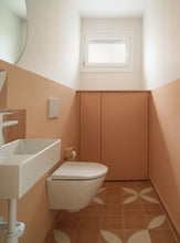 Charger l&#39;image dans la galerie, Praia Toilet Paper Holder - Salmon
